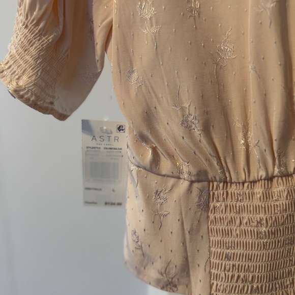 ASTR the Label Tallulah Blouse - Picture 9 of 9